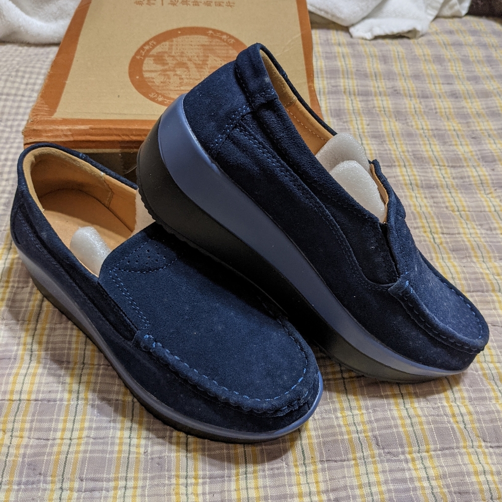 Platform shoes new in box